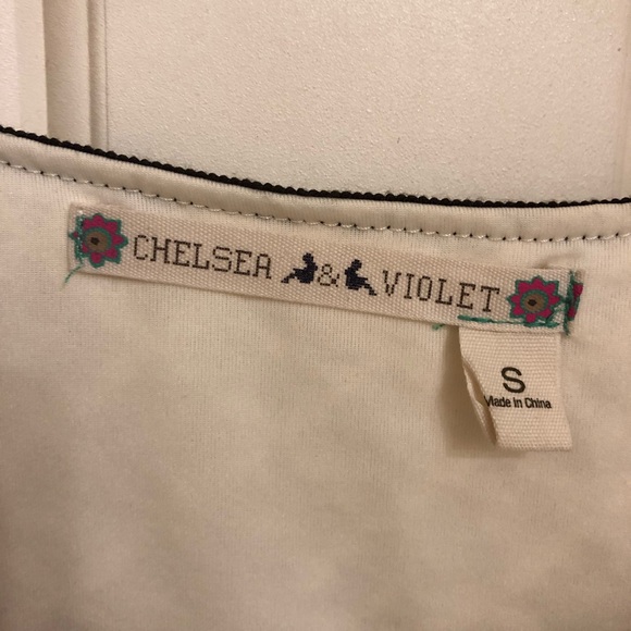 FREE with purchase: Chelsea & Violet tank, cream w/ embroidery, tank, Sz S - Picture 4 of 11
